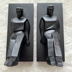 Chris Collicott for Kikkerland one pair book ends